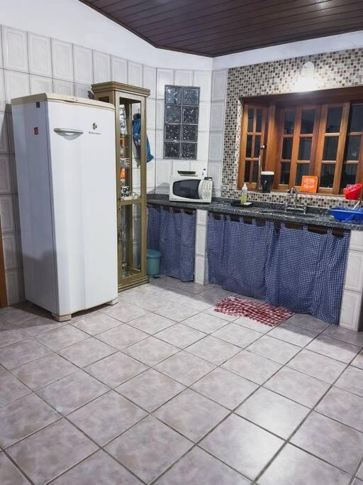 Сasa de vacaciones Casa Rustica Em Com Piscina E Muita Natureza São Sebastião